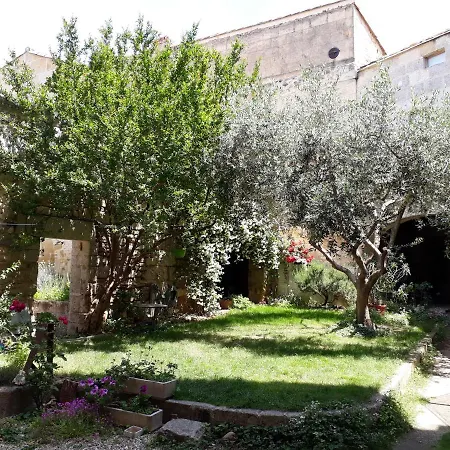 Le Petit Domeynes Апартаменты *