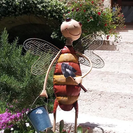 Апартаменты Le Petit Domeynes *