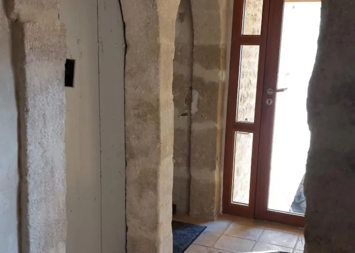 Le Petit Domeynes Apartament Meynes